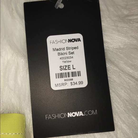 Fashion Nova Striped Bikini Set - Picture 2 of 4